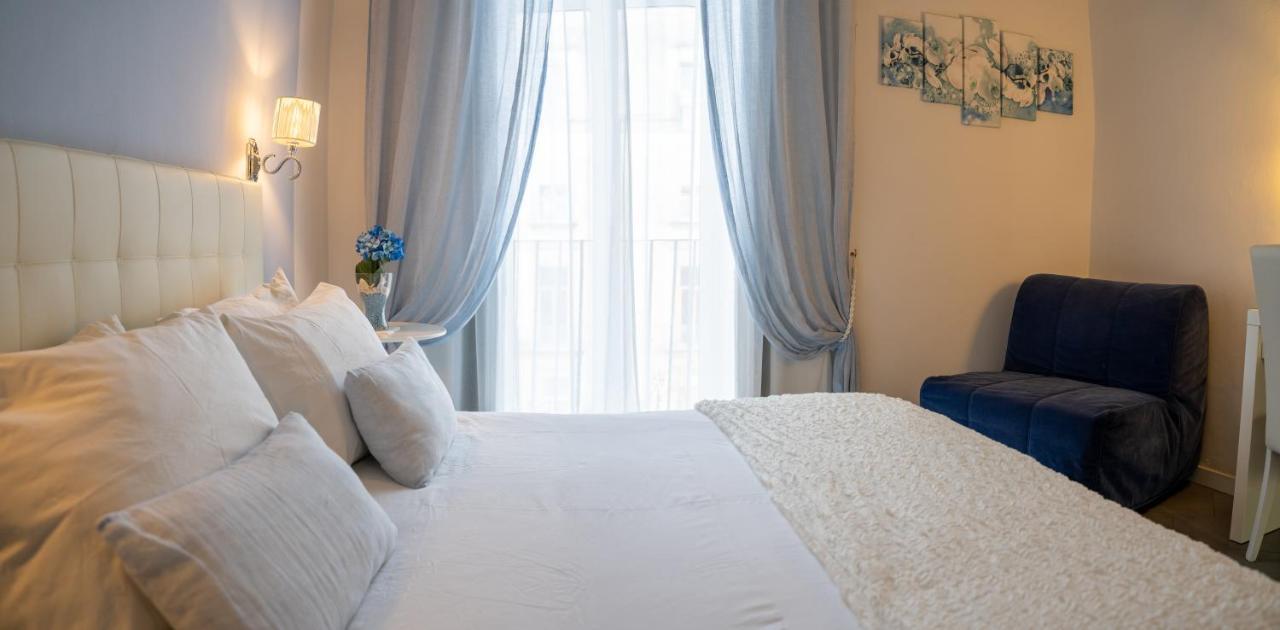 Sotto Le Stelle Ai Decumani Bed & Breakfast Napels